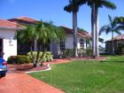 Florida Cape Coral Grosszuegige Villa mit Schwimmbad an einem See zusaetzlich